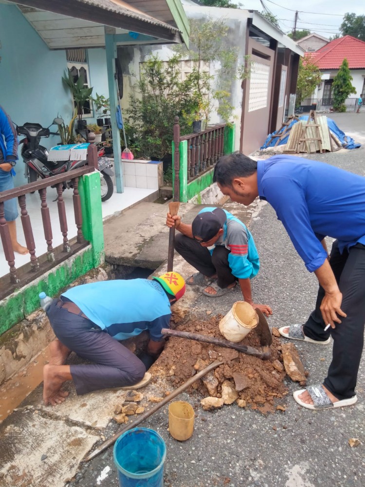 Perbaikan Pipa Air yang bocor